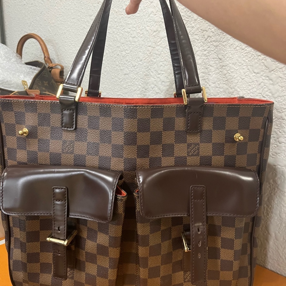 LV Uzes  in Damier Ebene Briefcase with Leather Handles - Picture 3 of 14
